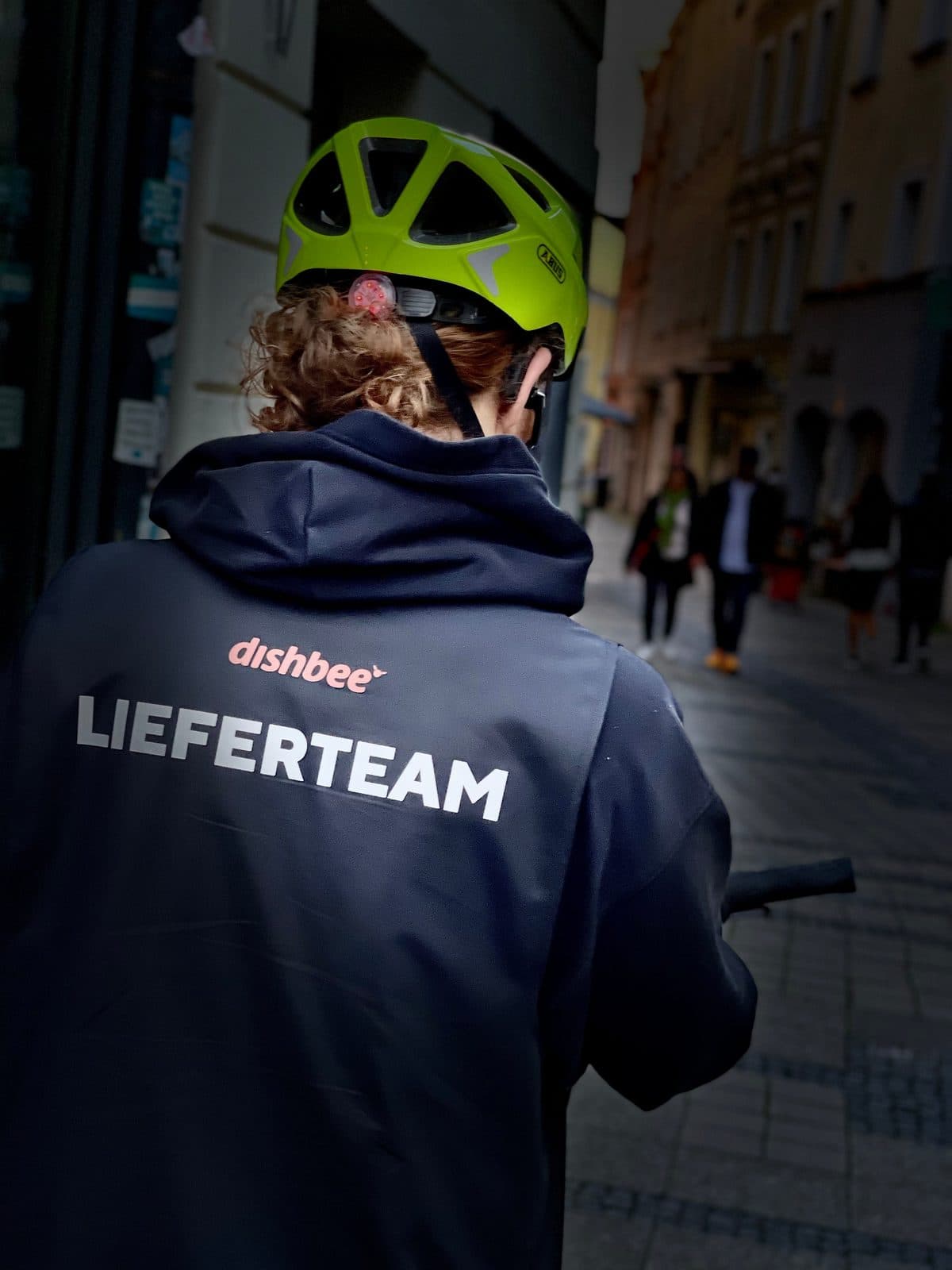 dishbee E-Bike-Kurier unterwegs in Passau