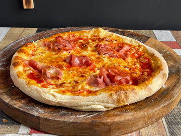 Sauerteig-Pizza Prosciutto